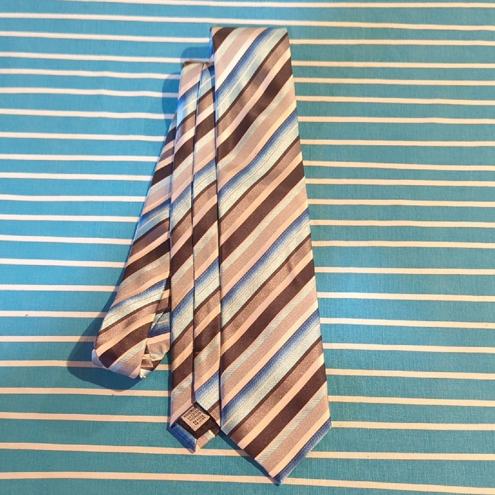 Geoffrey Beene Blue and Brown Striped Tie